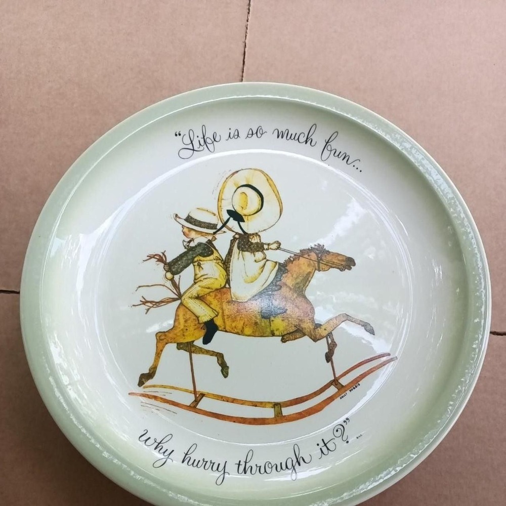 Holly Hobbie porcelain collector plate dated 1972. Made in the USA